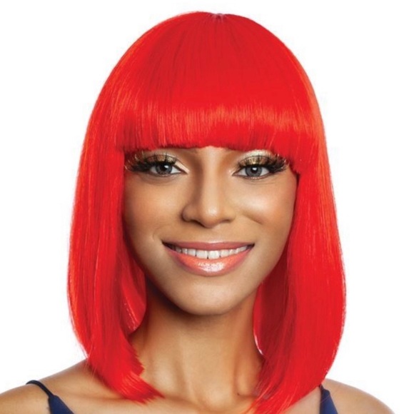 NWT-  NEON ORANGE STRAIGHT ROUNDED CHINA BANG BOB by - Mane Concept Futura - Picture 1 of 7